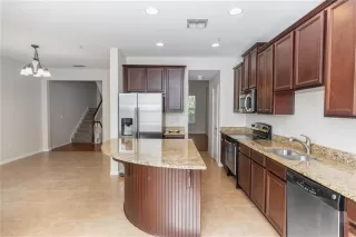 Photo #5: O6326098 Listing 