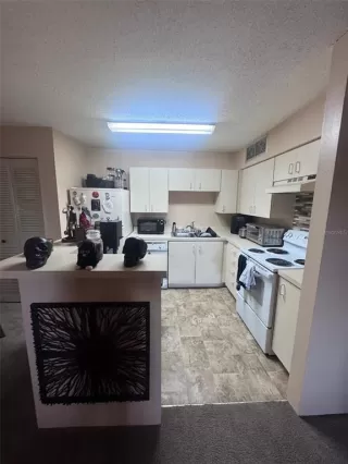 Photo #4: O6326111 Listing