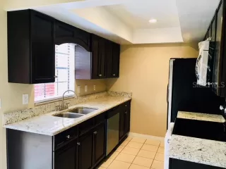 Photo #6: O6326460 Listing