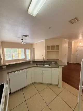 Photo #1: O6327109 Listing 