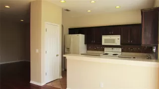 Photo #5: O6327300 Listing 