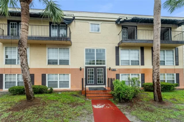 MLS: O6327648 Condo For Sale