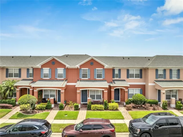 MLS: O6327755 Condo For Sale