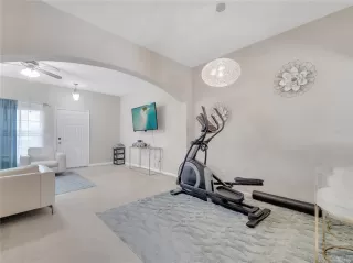 Photo #6: O6327755 Listing