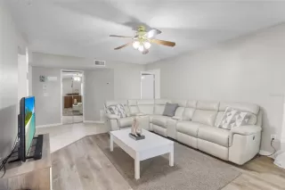 Photo #6: O6328049 Listing 