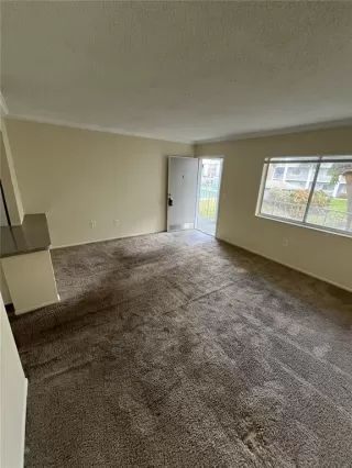 Photo #6: O6328075 Listing 