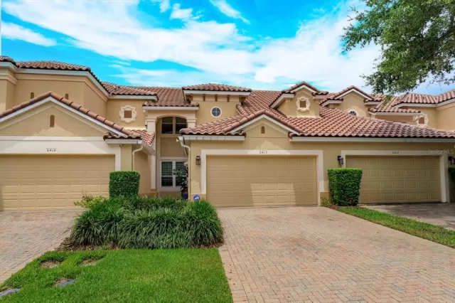 MLS: O6328094 Condo For Sale