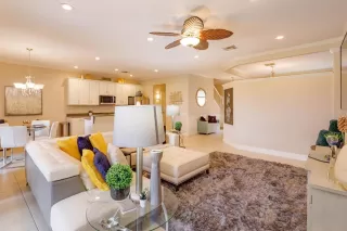 Photo #5: O6328094 Listing