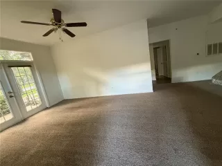 Photo #2: O6328127 Listing 