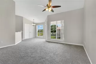 Photo #6: O6328151 Listing