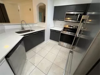 Photo #3: O6328292 Listing