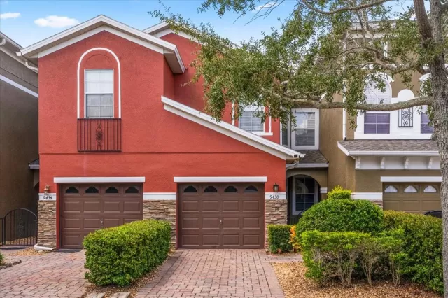 MLS: O6328374 Condo For Sale