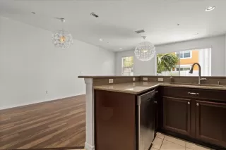 Photo #6: O6328374 Listing 