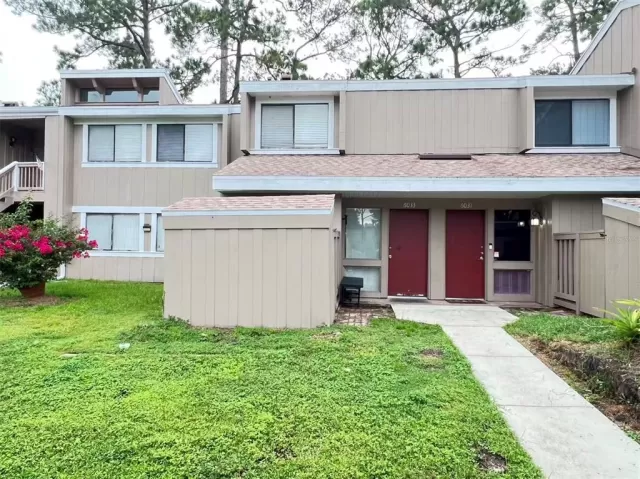 MLS: O6328557 Condo For Sale