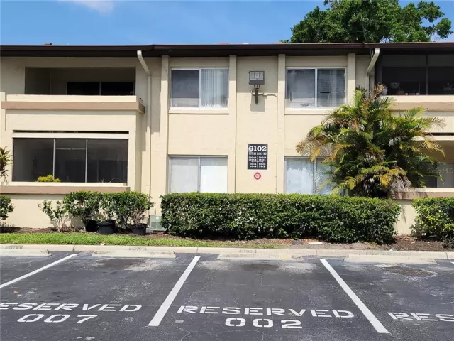 MLS: O6328558 Condo For Sale
