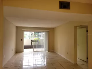 Photo #2: O6328558 Listing