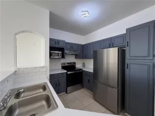 Photo #2: O6328650 Listing