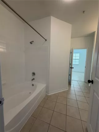 Photo #6: O6328650 Listing