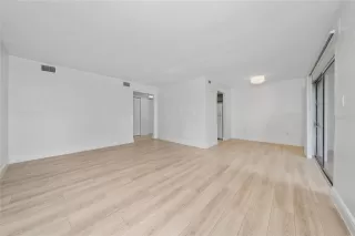 Photo #5: O6328784 Listing 