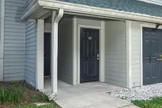 Photo #1: O6328986 Listing