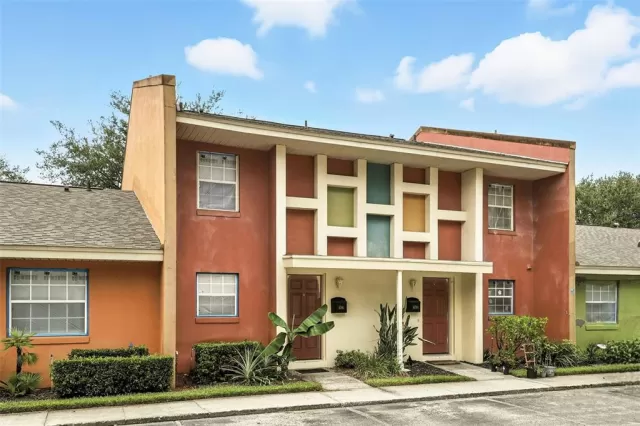 MLS: O6329095 Condo For Sale