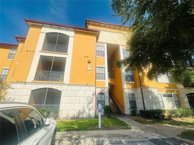 MLS: O6329124 Condo For Sale