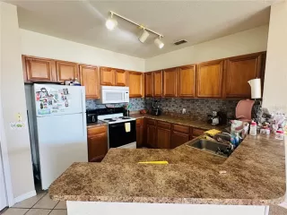 Photo #2: O6329124 Listing 