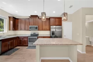 Photo #4: O6329307 Listing