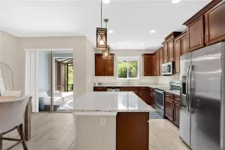 Photo #6: O6329307 Listing