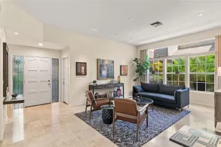 Photo #4: O6329412 Listing 