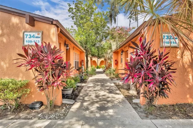 MLS: O6329421 Condo For Sale