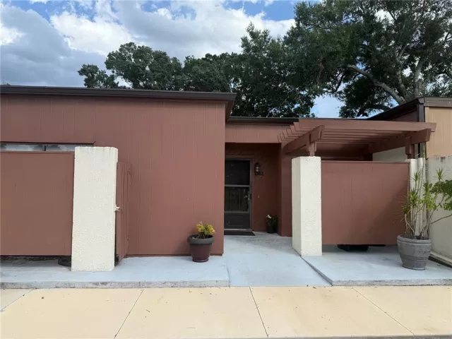 MLS: O6329523 Condo For Sale