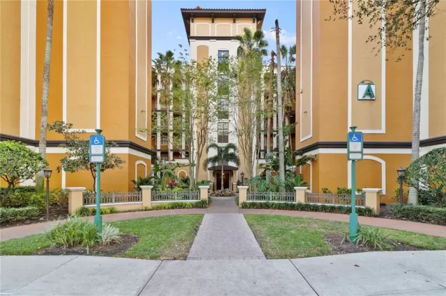 MLS: O6329731 Condo For Sale