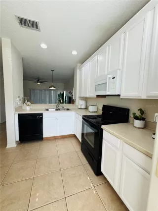 Photo #3: O6329758 Listing