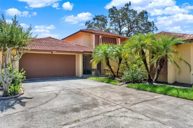 MLS: O6329796 Condo For Sale