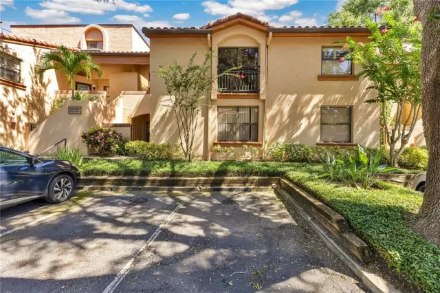 MLS: O6329832 Condo For Sale