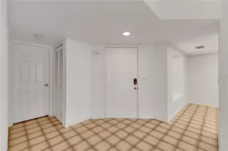 Photo #6: O6329832 Listing