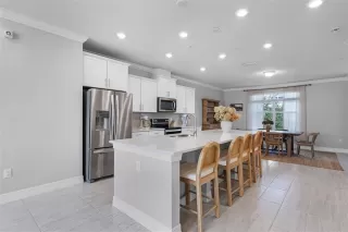 Photo #4: O6329840 Listing