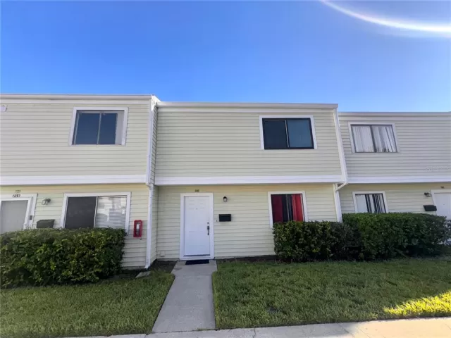 MLS: O6329842 Condo For Sale