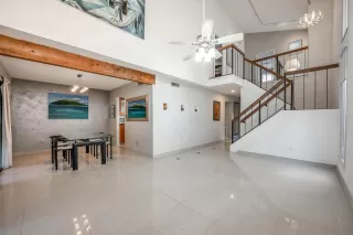 Photo #2: O6330264 Listing