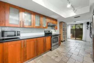 Photo #4: O6330264 Listing