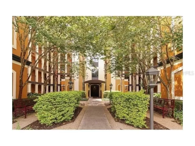 MLS: O6330299 Condo For Sale