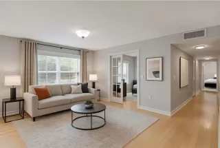 Photo #1: O6330456 Listing