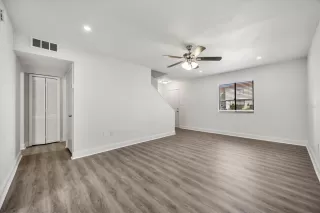 Photo #3: O6330459 Listing