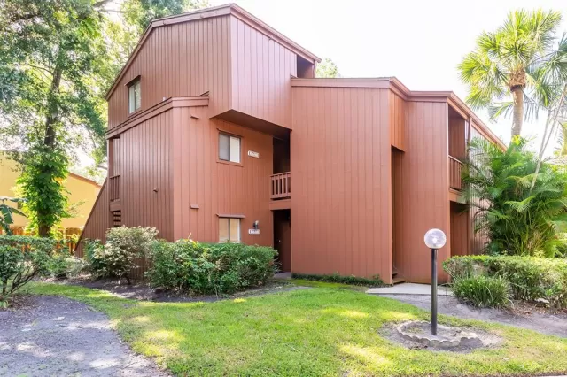 MLS: O6330549 Condo For Sale