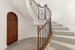 Photo #1: O6330567 Listing 