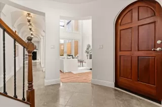 Photo #2: O6330567 Listing 