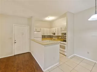 Photo #4: O6330617 Listing