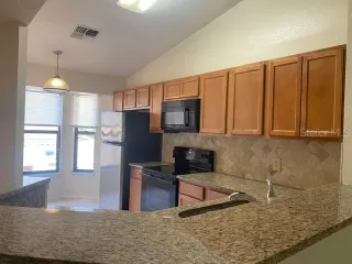 Photo #5: O6330649 Listing 