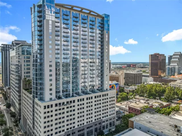 MLS: O6330773 Condo For Sale